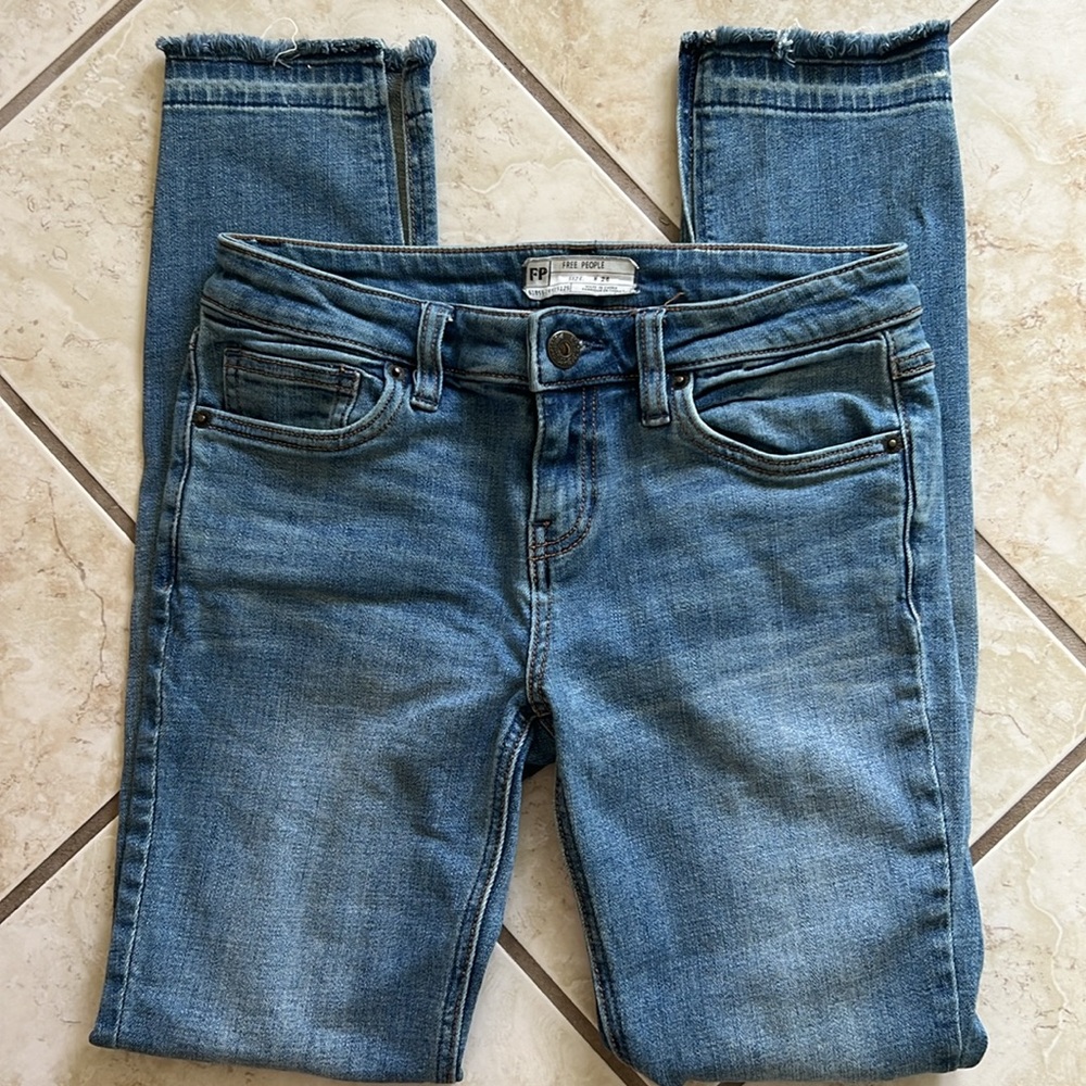 Free People Split Fray Hem Light Wash Jeans - Picture 7 of 8